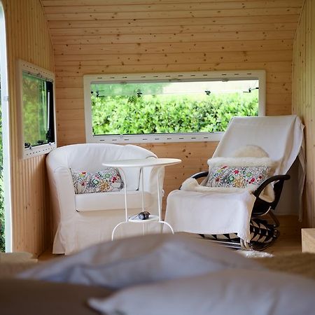 B&B Aura Rossa Quartino Ngoại thất bức ảnh