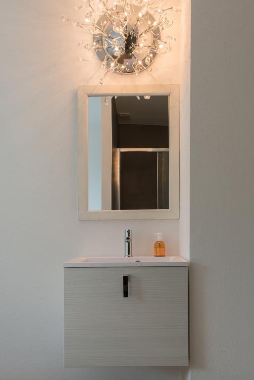 B&B Aura Rossa Quartino Ngoại thất bức ảnh